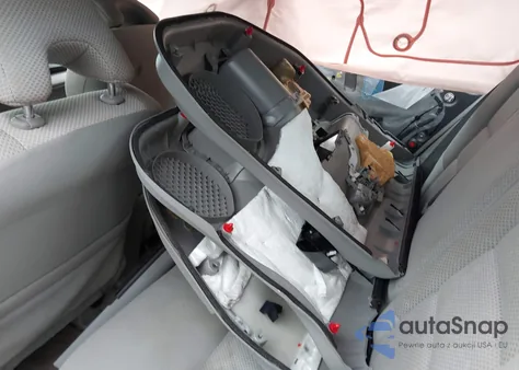 2011 Honda Insight Ex z USA, uszkodzony, nr VIN JHMZE2H72BS006037